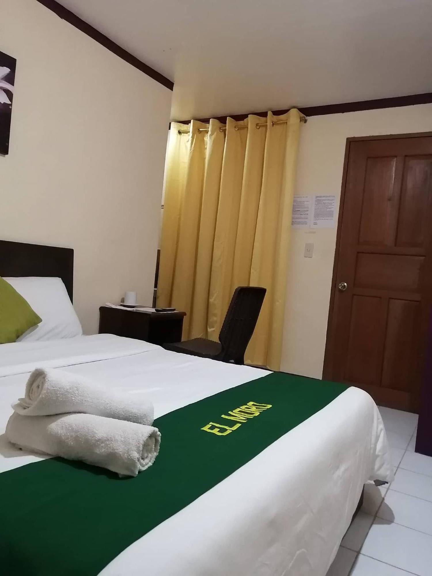 El Moro Beach Resort (Adults Only) Balabag  Luaran gambar