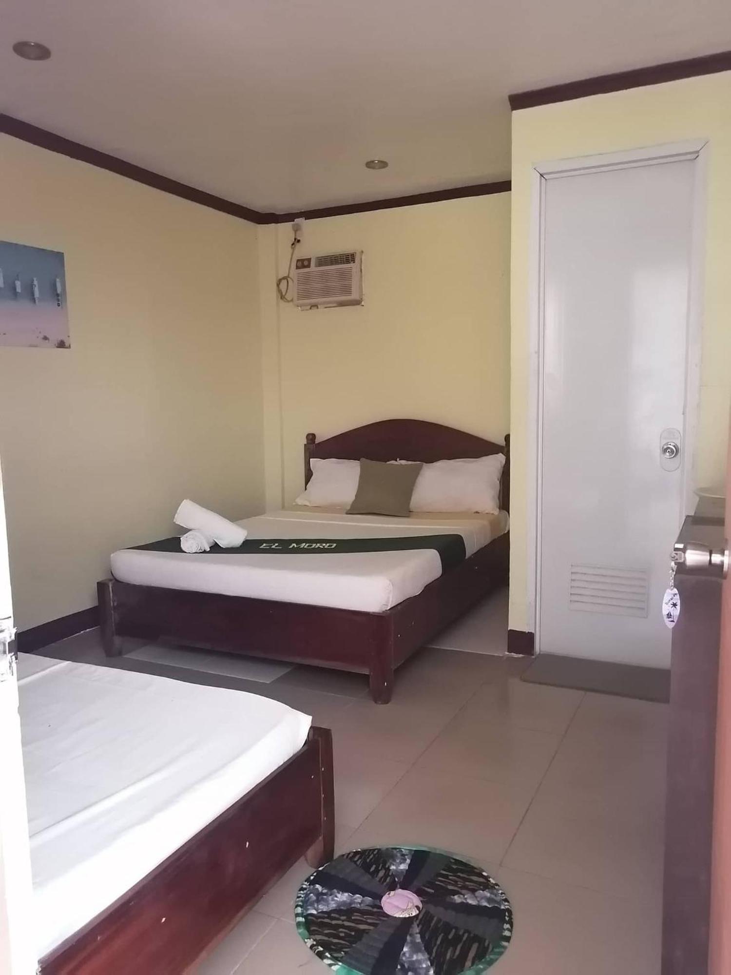 El Moro Beach Resort (Adults Only) Balabag  Luaran gambar